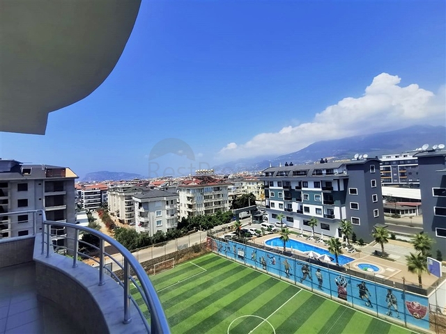 Просторная квартира планировкой 3+1 в районе Тосмур