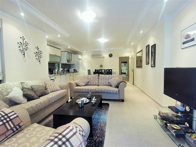 Просторная квартира планировкой 3+1 в районе Тосмур