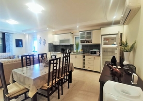 Просторная квартира планировкой 3+1 в районе Тосмур