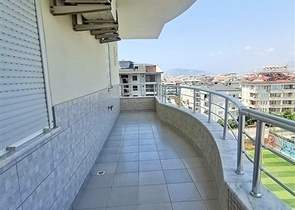 Просторная квартира планировкой 3+1 в районе Тосмур