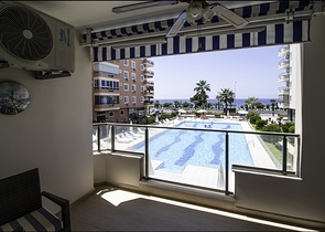 Просторная квартира 2+1 в Махмутларе на берегу моря Просторная квартира 2+1 в Махмутларе на берегу моря