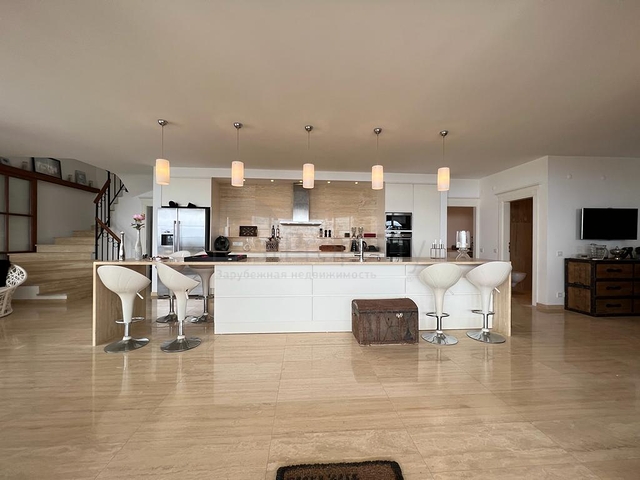 Частная вилла 5+2 в одном из самых элитных комплексов вилл в Алании