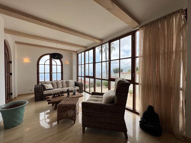 Частная вилла 5+2 в одном из самых элитных комплексов вилл в Алании