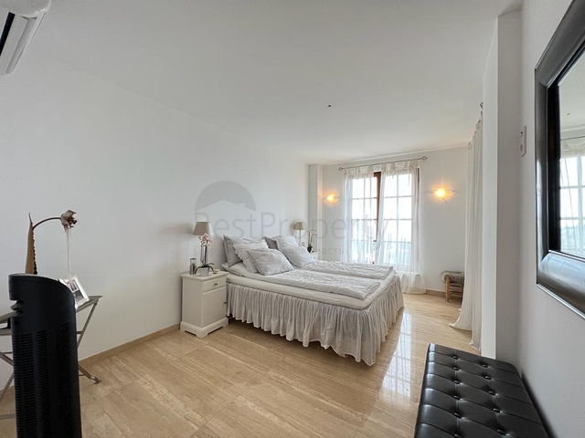 Частная вилла 5+2 в одном из самых элитных комплексов вилл в Алании