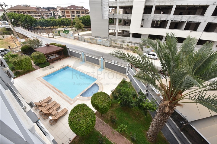 Трехкомнатная квартира с мебелью в районе Джикджилли