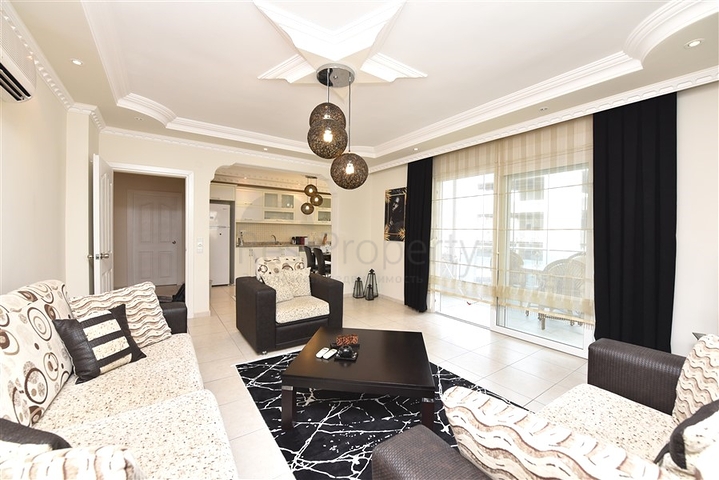 Трехкомнатная квартира с мебелью в районе Джикджилли