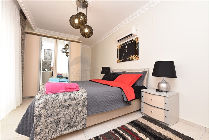 Трехкомнатная квартира с мебелью в районе Джикджилли