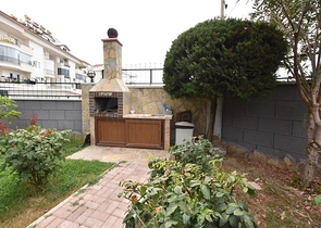 Трехкомнатная квартира с мебелью в районе Джикджилли