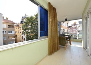 Квартира 3+1 рядом с морем в центре Алании