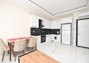 Двухкомнатная квартира в новом доме в 250 метрах от Средиземного моря