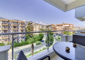 Трехкомнатная квартира в районе Клеопатра 