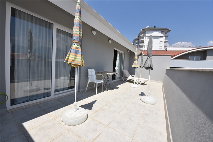 Меблированный пентхаус планировкой 2+1 в Обе