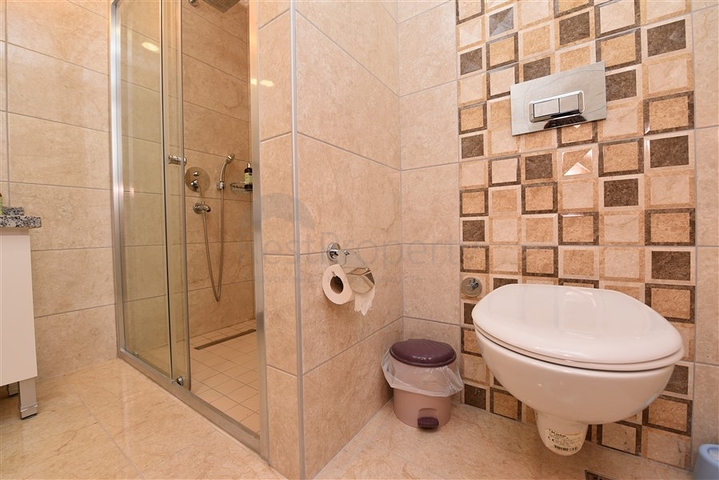 Меблированный пентхаус планировкой 2+1 в Обе