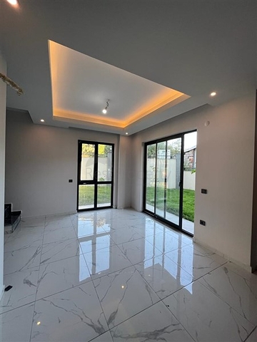 Просторный дуплекс 2+1 в районе Оба