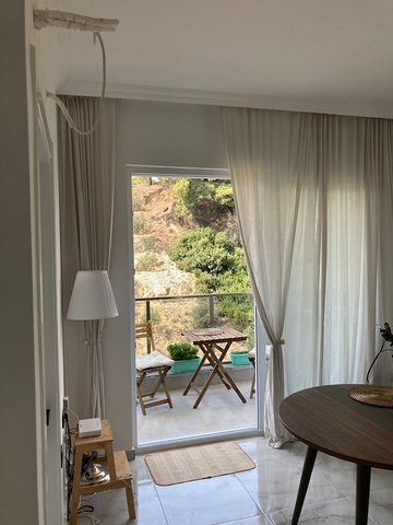 Меблированная квартира 1+1 в новом комплексе Авсаллара