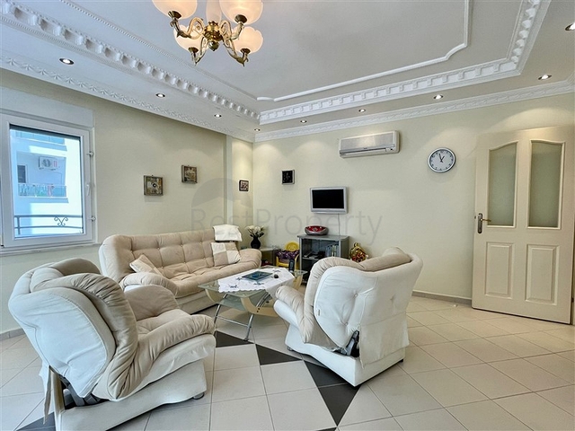 Трехкомнатная квартира в районе Махмутлар