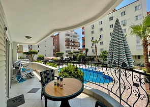 Трехкомнатная квартира в районе Махмутлар