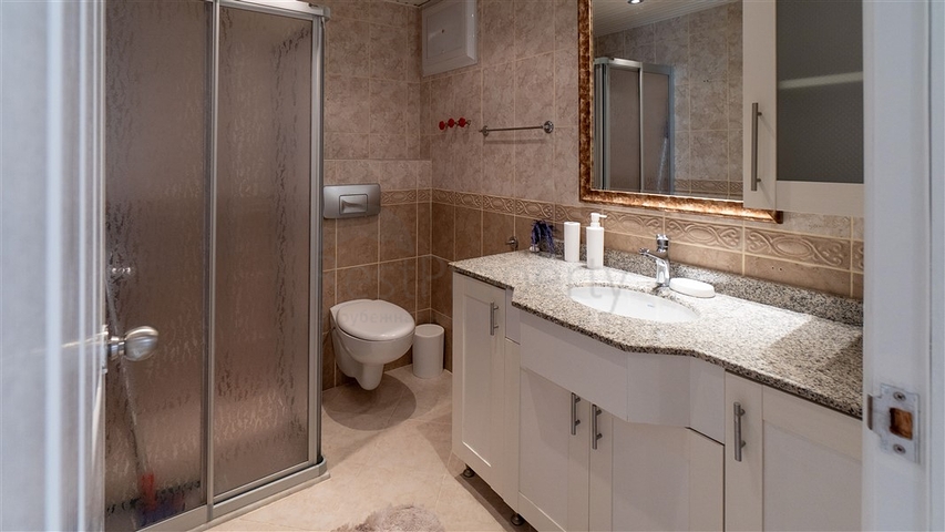 Трёхкомнатная квартира в районе Махмутлар в 200 м от моря