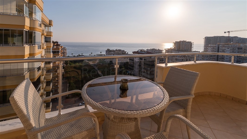 Трёхкомнатная квартира в районе Махмутлар в 200 м от моря