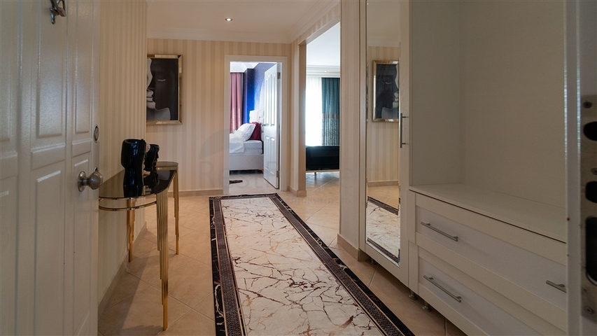 Трёхкомнатная квартира в районе Махмутлар в 200 м от моря