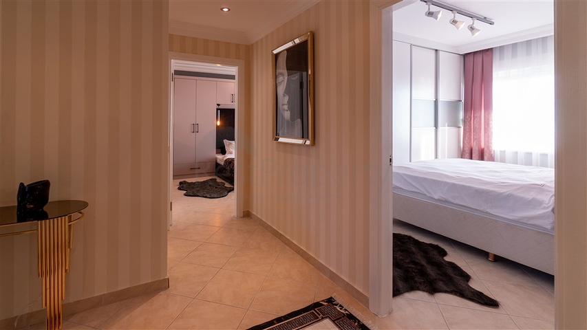 Трёхкомнатная квартира в районе Махмутлар в 200 м от моря