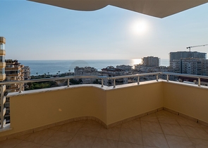 Трёхкомнатная квартира в районе Махмутлар в 200 м от моря