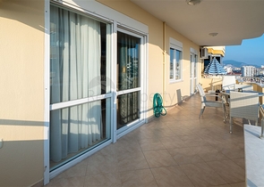 Трёхкомнатная квартира в районе Махмутлар в 200 м от моря