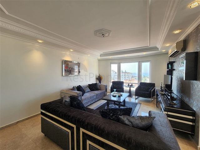 Роскошный пентхаус 4+1 в районе Оба