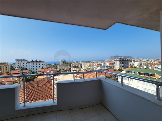 Роскошный пентхаус 4+1 в районе Оба