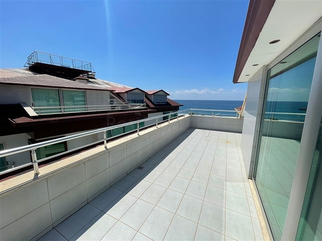 Просторный пентхаус в районе Кестель