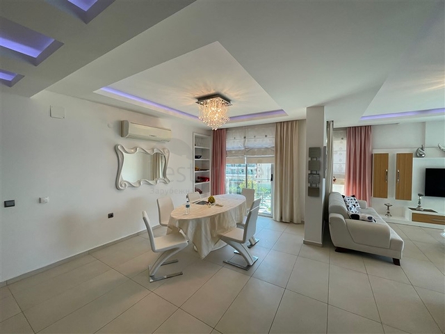 Просторный пентхаус в районе Кестель