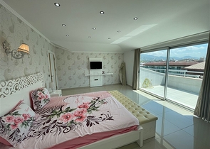 Просторный пентхаус в районе Кестель