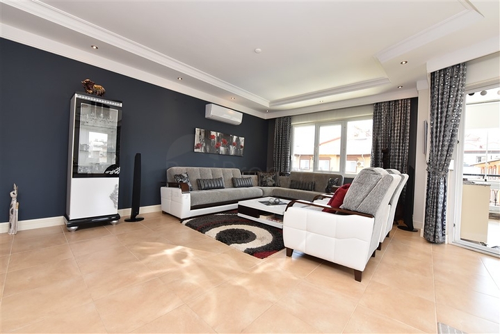 Просторный пентхаус  4+1 в 5 минутах до моря