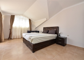 Просторный пентхаус  4+1 в 5 минутах до моря