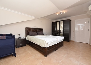 Просторный пентхаус  4+1 в 5 минутах до моря