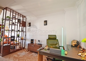 Двухуровневый пентхаус с видом на море в районе Демирташ