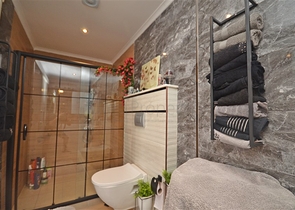 Двухуровневый пентхаус с видом на море в районе Демирташ