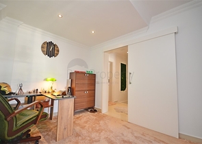 Двухуровневый пентхаус с видом на море в районе Демирташ