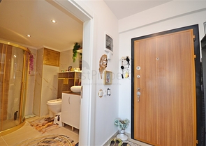 Двухуровневый пентхаус с видом на море в районе Демирташ