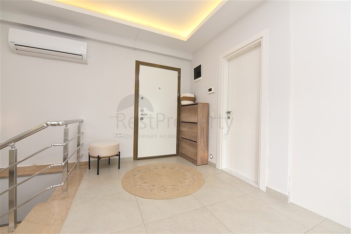 Просторная квартира-дуплекс в элитном районе Каргыджак