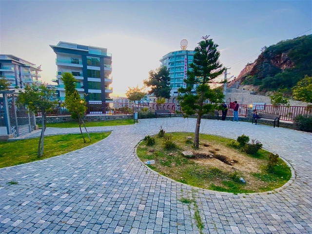 Просторная квартира-дуплекс в элитном районе Каргыджак