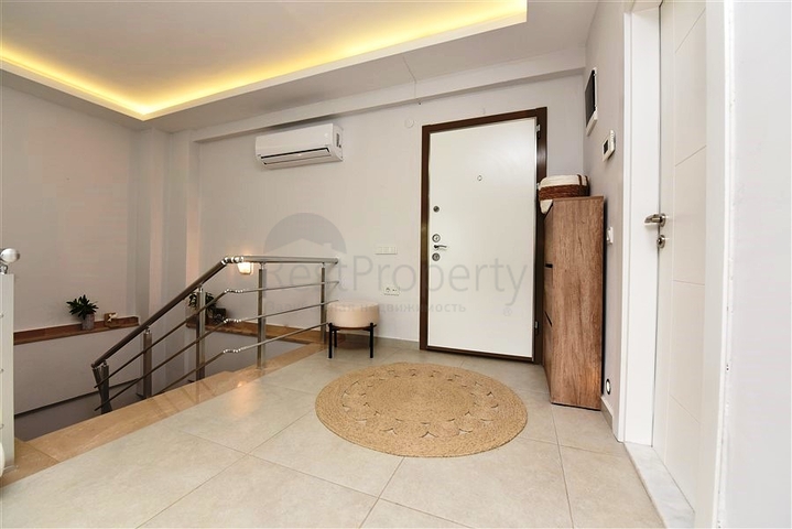 Просторная квартира-дуплекс в элитном районе Каргыджак