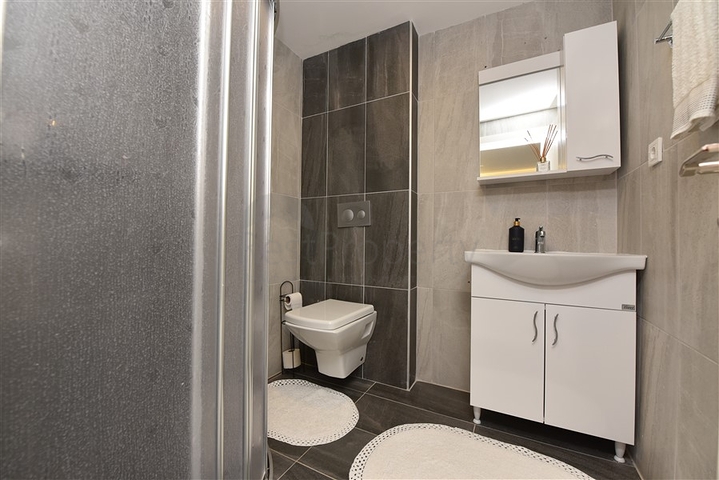 Просторная квартира-дуплекс в элитном районе Каргыджак