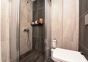 Просторная квартира-дуплекс в элитном районе Каргыджак