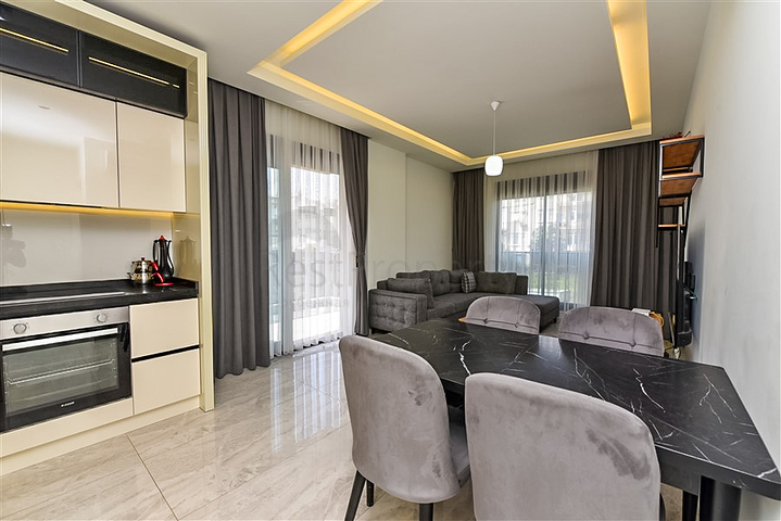 Трехкомнатная квартира в аренду в 300 метрах от пляжа Клеопатра