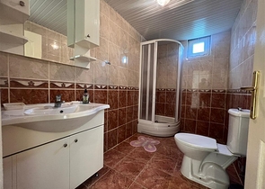 Просторная двухкомнатная квартира на Клеопатре 