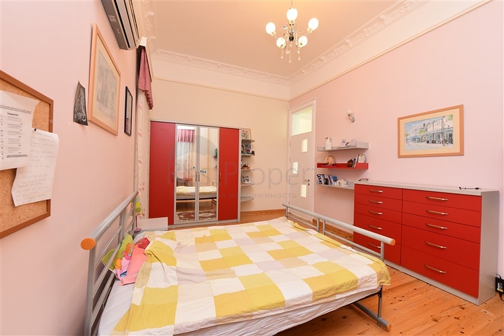 Вилла планировкой 6+1 с отдельной кухней в районе Кестель