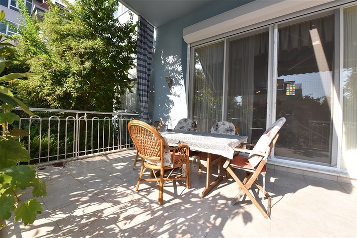 Вилла планировкой 6+1 с отдельной кухней в районе Кестель