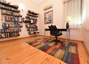 Вилла планировкой 6+1 с отдельной кухней в районе Кестель