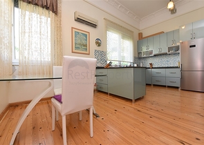 Вилла планировкой 6+1 с отдельной кухней в районе Кестель